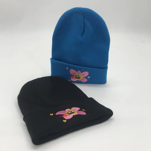 Bonnet sans manchette de haute qualité pour l'hiver Bonnet tricoté brodé de couleur unie pour l'extérieur et un usage quotidien Élégant et chaud - Product Image 1