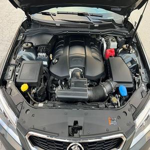 ¡Oferta Imperdible! Chevrolet SS 2017 Súper Limpio, Transmisión Manual de 6 Velocidades, Motor V8, Tracción Trasera, Color Gris Metálico Noche, Sedán de Lujo - Product Image 6