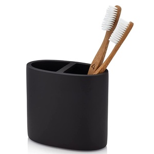 Porte-brosse à dents en métal contemporain avec finition polie, adapté aux intérieurs de salles de bain de luxe - Product Image 1