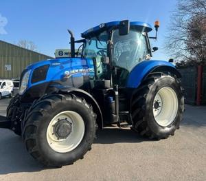 Tractor NEW HOLLANDD T7.200 usado, 100 HP a 174 HP, tractores a la venta - Product Image 1