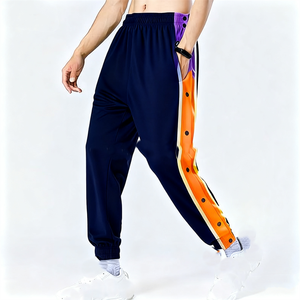 กางเกงวอร์มผู้ชายแบบฉีกขาด แต่งผ้าต่อกัน ติดกระดุมแป๊ก ระบายอากาศได้ดี ผลิตจากโพลีเอสเตอร์ 100% สไตล์สตรีทแวร์ เหมาะสำหรับเล่นบาสเก็ตบอลและกีฬา - Product Image 4