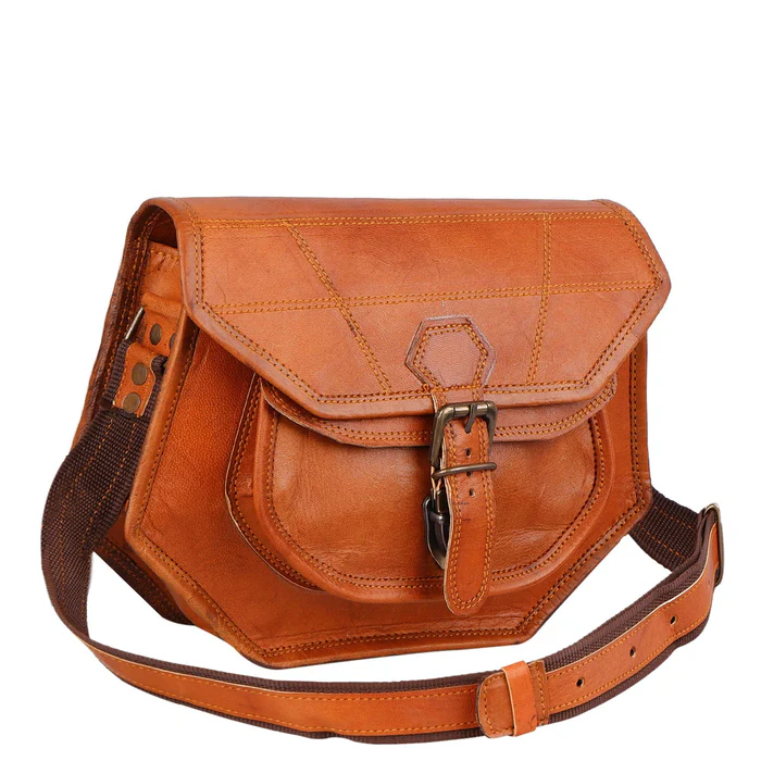 2024 New Arrival Brown Women's Crossbody Bag with Luxurious Design Chain and Pearl Decoration Competitive Price Shoulder Bag
