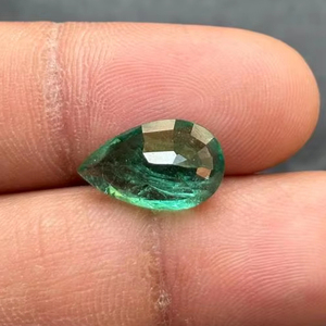 Piedra preciosa natural de pera cortada en Esmeralda calibrada facetada directa fabricante de la India verde esmeralda de Zambia fabricación de joyas de piedras preciosas - Product Image 6