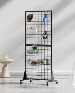 Panneaux muraux grillagés modernes non pliables avec roues freinées, simple/double, en acier au carbone écologique pour l'affichage et le stockage de marchandises artisanales - Product Image 1