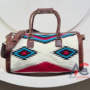 Manta de sillín personalizada de fábrica 2025, bolsa de lona de viaje de cuero Real para mujer, estilo deportivo, fin de semana, herramienta manual, fin de semana durante la noche - Product Image 1