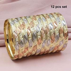 Brazaletes formados chapados en oro de 3 tonos al por mayor, juego de brazaletes multitono, brazaletes de latón dorado de 3 tonos, brazaletes rellenos de oro tricolor. - Product Image 2