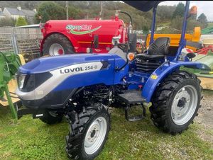 Tracteurs Lovol en stock 50HP 60HP 70HP Premium 4x4 Équipement agricole Livraison rapide disponible avec les tracteurs Lovol en stock - Product Image 2