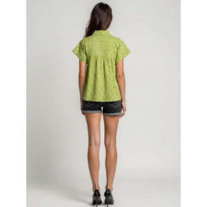 Blusa Casual Holgada de Algodón Dobby con Pliegues, Logotipo Bordado, Botones, Estilo Moderno para Uso Diario, Tejida, Larga o Corta, Temporada de Primavera, Tallas XS-XL - Product Image 4