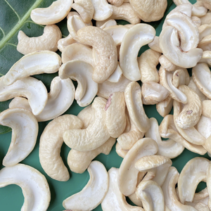 Offre Spéciale 2025 Noix de cajou brutes Noix de cajou Vietnam Santigo Noix de cajou prête à expédier - Product Image 1