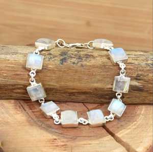 Bracelet en pierre de lune arc-en-ciel, gemme coussin, argent sterling, bijoux faits à la main, cadeau pour femme, élégant - Product Image 1