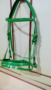 Equipo nupcial de caballo brida de caballo de plástico ecuestre ajustable impermeable rojo recubierto de PVC Nylon Bridas de caballo - Product Image 3