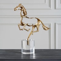 La sculpture artistique de figurine d'homme noir crée un accent décoratif élégant et un attrait intérieur moderne pour n'importe quelle pièce
