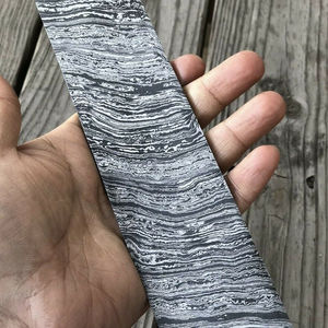 Cuchillos de Acero de Damasco para Camping y Cocina, Personalización OEM, Grado Industrial - Product Image 4