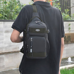 Bolsos Cruzados Modernos para Hombre y Mujer, con Logotipo Personalizado, Material PU, Patrones Geométricos y de Dibujos Animados, con Botón, para Viaje - Product Image 5