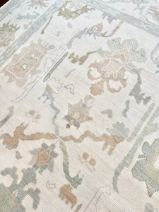 พรมปูพื้นขนาด 10x14 ฟุต สีเบจอ่อน ลายอูชัก ขนสูงแบบโมฮอก ทอมือ วินเทจ ทำจากขนสัตว์ สำหรับห้องนั่งเล่น ห้องรับประทานอาหาร และบ้าน - Product Image 4