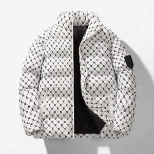 Blouson matelassé léger en toile avec col montant et logo frontal, imperméable et coupe-vent, personnalisable pour homme - Product Image 4