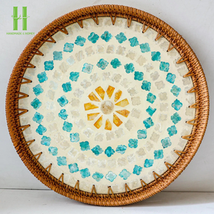 Plateau de service rond rustique en bois avec motif nacre avec rotin et nacre pour la nourriture et le petit-déjeuner du Vietnam - Product Image 2