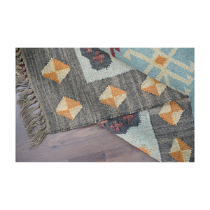Timeless Tradition Kilim Handwoven Wool Rug Modern Exquisite Designs Plush Pile Unbeatable Wholesale Home Enhancement Prices - Product Image 1