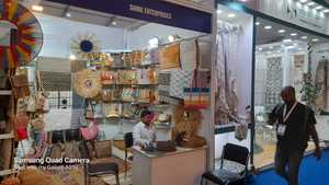 Wholesale Custom Water-Resistant Linen Jute Tote Bags Zipper Closure Chain Non-Printed Shopping Gift Advertising Packaging Women - Product Image 4