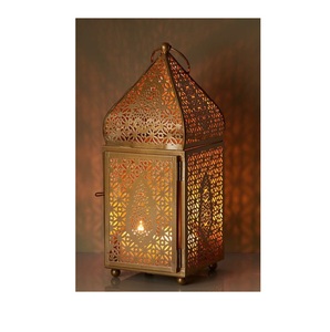 Lanterne décorative florale en métal de qualité supérieure, parfaite pour les dîners de famille somptueux du Ramadan et les célébrations culturelles festives - Product Image 2