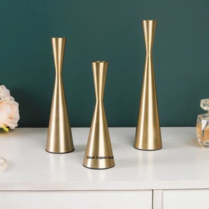 Ensemble de bougeoirs coniques en laiton doré bougeoir décoratif de table pour les décorations de fête d'événement de mariage - Product Image 4
