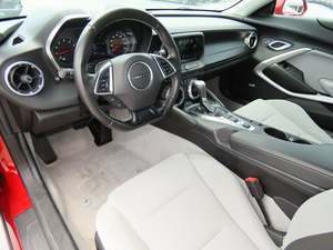 CHEVROLET CAMARO 1LT COUPE RWD 2020 USADO, VOLANTE A LA IZQUIERDA/DERECHA - Product Image 3