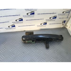 POIGNÉE EXTÉRIEURE ARRIÈRE DROITE RENAULT Laguna Berline 4ème Série 7701472933 (05>07) - Product Image 1