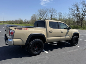 (W&T) PROMOCIÓN Venta de Toyota Tacoma Quicksand TRD Off-Road Doble Cabina 4x4 V6 6 Velocidades 2020 Usada - Camioneta de Alto Rendimiento - COCHE USADO - Product Image 2