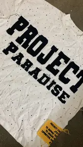 Camiseta cuadrada de algodón de manga corta con bordado de retazos desgastado lavado de peso pesado personalizado para hombre con diamantes de imitación antiarrugas - Product Image 3