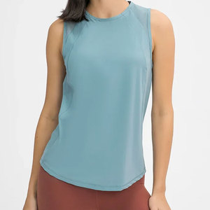 Women's High Quality Quick Dry Sleeveless Gym Fitness Top Polyester Tank Top Embroidery Print Plain Casual Design - Product Image 1