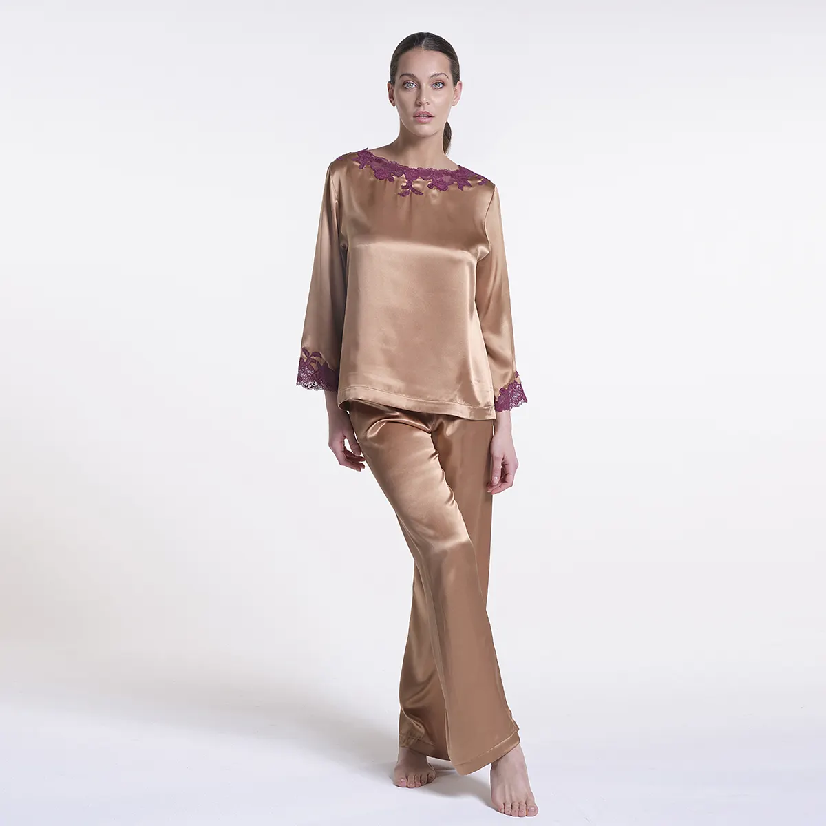 Made in Italy luxury Silk Pyjama set with frastaglio lace for Fall Winter 2022 sleepwear for woman