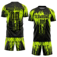Uniforme de football personnalisé pour hommes |   Kit Cyber-Drip Winter Black Neon Lime pour joueur |   Manches courtes respirantes 100% polyester