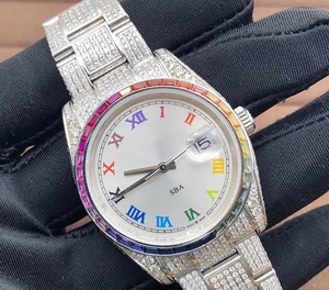 นาฬิกาเพชรสีเงินสุดหรูสำหรับผู้ชายหน้าปัดสีรุ้งแบบฮิปฮอปเครื่องประดับเพชรชุบเงิน - Product Image 2