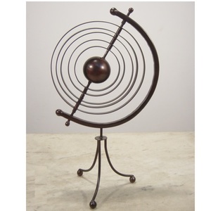 Globe du monde en métal fini antique de décor de table avec la base pour le dessus de table de bureau à domicile décoratif - Product Image 2