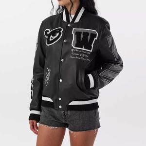 Chaqueta Varsity Personalizada de la Mejor Calidad y Transpirable para Mujer, Chaqueta Varsity Corta de Lana para Mujer, Chaquetas Varsity de Moda - Product Image 3