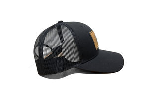 Venta al por mayor de sombreros de camionero personalizados de marca con parche de cuero Logotipo de caza al aire libre gorras sombreros de camionero de alta calidad proveedor - Product Image 3