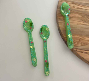 Ensemble de couverts à salade en résine écologique, fait main, 100% résine, pour les fêtes, la maison, l'hôtel, comprend une cuillère à glace Saniya - Product Image 2