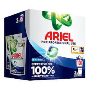 Détergent Ariel, efficace contre les taches, liquide conçu pour un nettoyage en profondeur, entretien quotidien des tissus et vêtements brillants et frais - Product Image 1