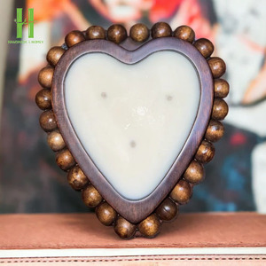 Bougies parfumées d'extérieur personnalisées avec perles en bois Bougies bol en cire de noix de coco décoratives pour la maison Marque privée de fabrication vietnamienne pour Noël - Product Image 4