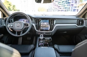 รถยนต์มือสองปี 2023 วอลโว่ V60 รีชาร์จ T8 โพลสตาร์ อิงีนีเรดด์  แบบพวงมาลัยซ้าย/ขวา - Product Image 3