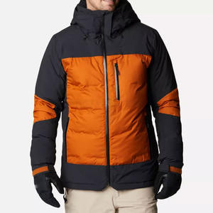 Veste de ski 3-en-1 à coque souple pour homme Conception de doublure polaire amovible imperméable et coupe-vent Idéal pour l'extérieur et les vêtements décontractés - Product Image 4