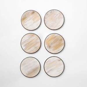 Posavasos Cuadrados de Lujo de Cuerno Natural Hechos a Mano, Diseño Clásico, Juego Personalizable de 6, Almohadillas Decorativas Ecológicas para Mesa del Hogar - Product Image 1