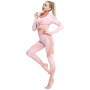 Conjunto Deportivo de 3 Piezas para Mujer, Leggings Moldeadores, Sujetador Deportivo y Chaqueta Corta - Product Image 2