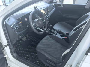 Vehículo Compacto Confiable de 1.5L, Sedán Automático 2023, Aspiración Natural, Transmisión Automática de 6 Velocidades, Combustible 92, en Buenas Condiciones - Product Image 5