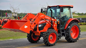 รถแทรกเตอร์ Kubota LA1154 พร้อมที่ตักด้านหน้า รถแทรกเตอร์อเนกประสงค์สำหรับงานเกษตร ห้องโดยสารแบบปิด เครื่องจักรกลการเกษตร รถแทรกเตอร์ Kubota สำหรับขาย - Product Image 3