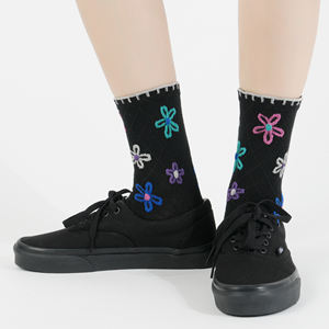 Chaussettes en coton pour femmes, respirantes, décontractées, tricotées, motif floral, design mignon, chaussettes coréennes pour un usage quotidien - Product Image 4