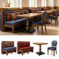 Ensemble de mobilier de restaurant d'hôtel de style bohème personnalisé, table à manger rembourrée, chaises en bois pour projet hôtelier