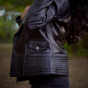 Veste en cuir d'agneau véritable pour femmes, respirante, écologique, veste varsity d'hiver, nouvelle collection, prix de gros avantageux - Product Image 5