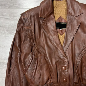 Chaqueta de Cuero Genuino para Mujer, Fabricante al por Mayor, Chaqueta de Cuero Vacuno 100% de Alta Calidad para Mujer - Product Image 2