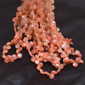 Cuentas de Piedra Lunar Melocotón AAA+ de 7mm-8mm, Forma de Corazón, Piedras Preciosas Semipreciosas de Piedra Lunar Multicolor Natural Rara, Cuentas Facetadas para Joyería - Product Image 1